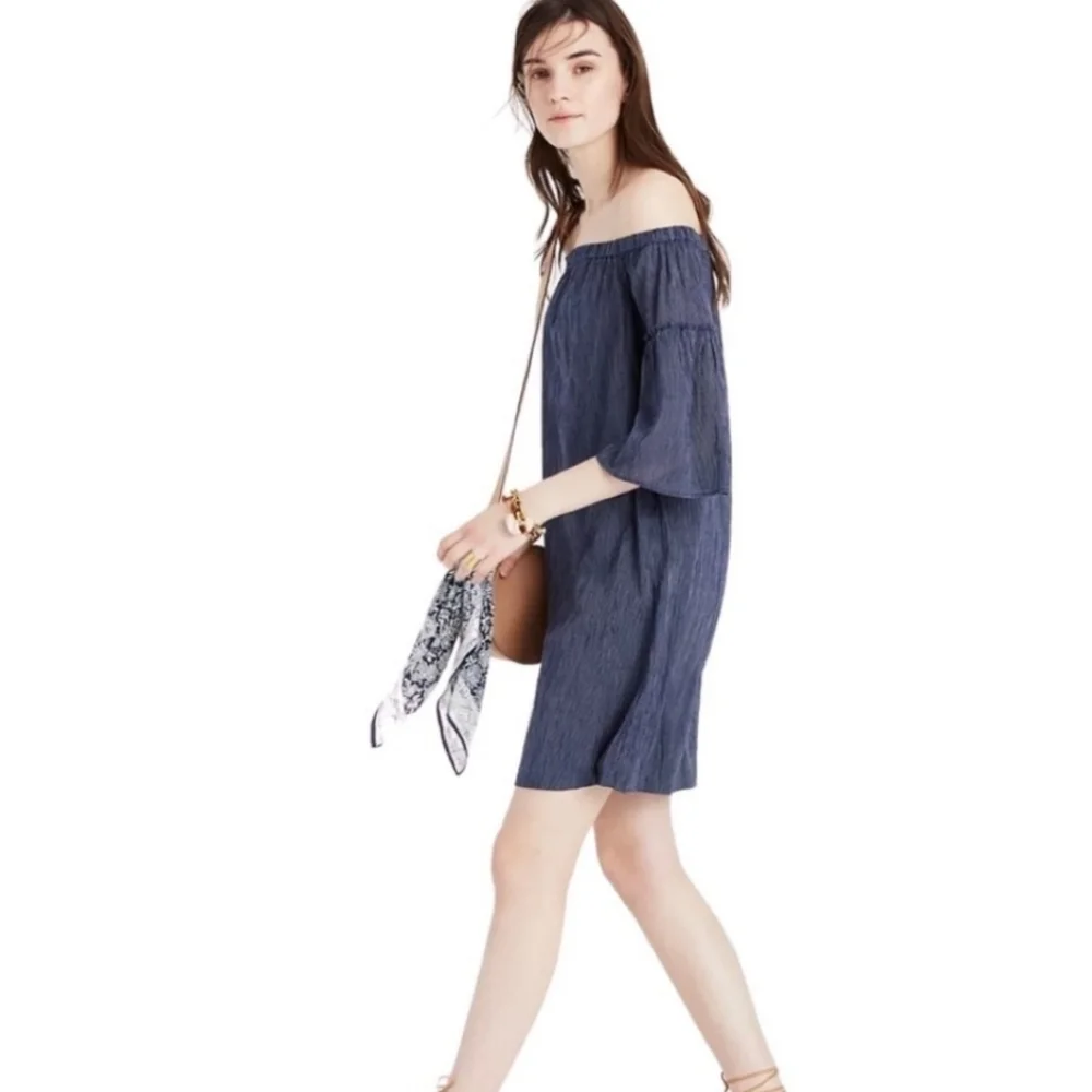 Madewell Off the Shoulder Bell Sleeve Dress - Picture 4 of 13
